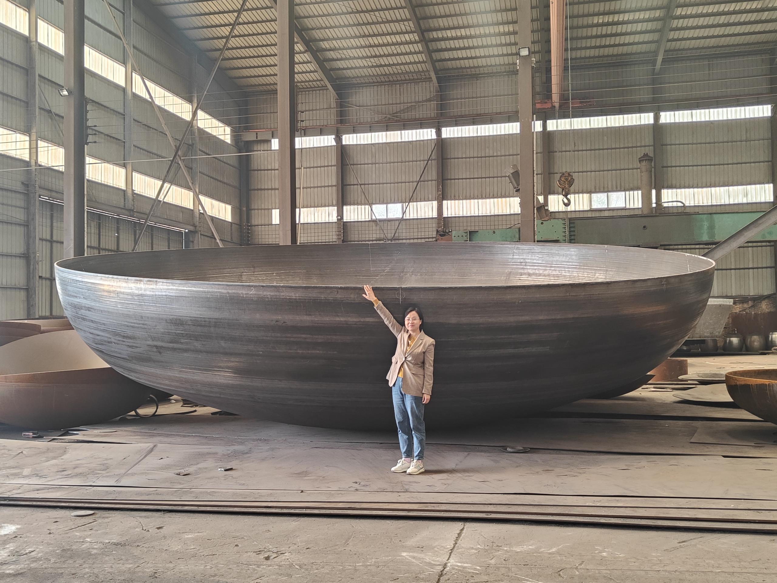 Large diameter elliptical head are sent to Shandong client.